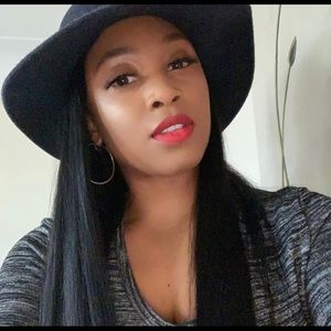 Meet your Posher, Miya